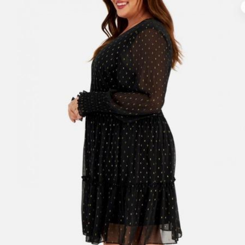 NWT TAYLOR | Clip Dot Fit & Flare Smocked Dress - Picture 2 of 9